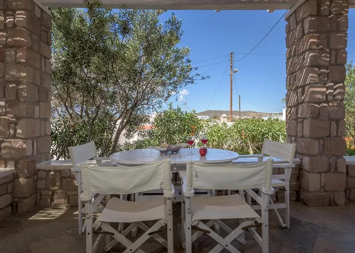 Happy Babi Nyaraló Adámasz